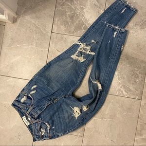 Abercrombie High Rise Mom Jean (curve love)